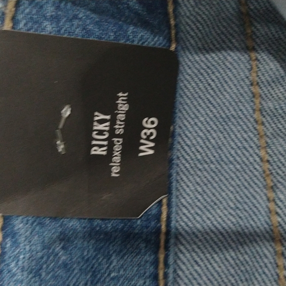 True Religion Ricky Nicks Destruction Straight-Fit Jeans - Picture 9 of 10